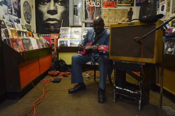 leo bud welch blues treehouse 2