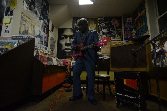 leo bud welch blues treehouse 9