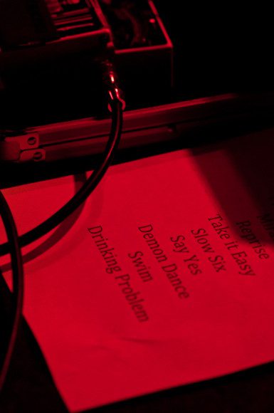 1 Surfer Blood 01