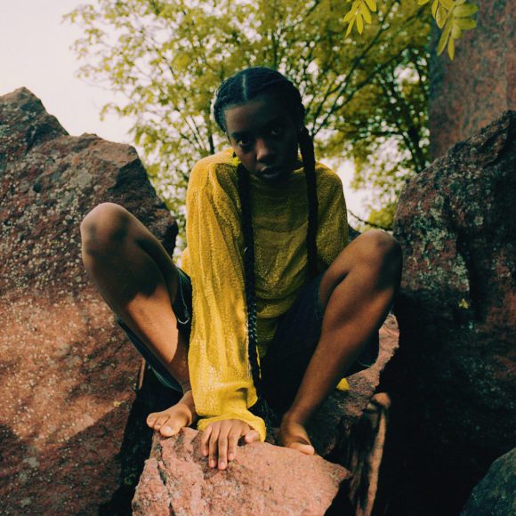 Listen to New Track "Bee" from Dua Saleh 8
