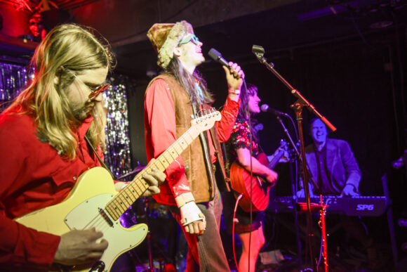 Photos: The Redwing Blackbird | Pleasure Horse | Cowboy Thoughts At Mortimers 4